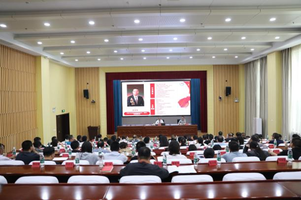 ����Ȫͬ־�ٴΑ�(y��ng)����ȫ�����d�I(l��ng)������h�M����ӛʾ����Ӗ(x��n)�������}���n